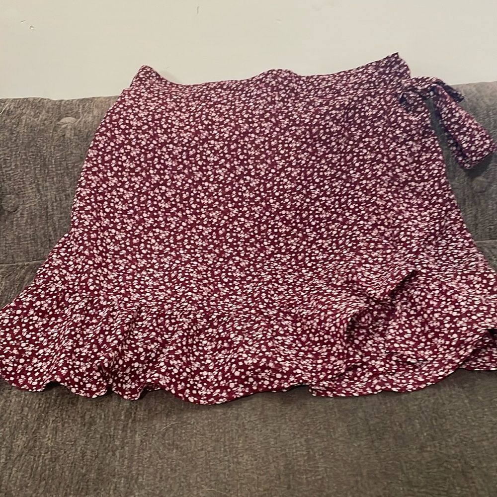 Hollister Burgundy Floral Print Faux Wrap Ruffle Mini Skirt, Size Small